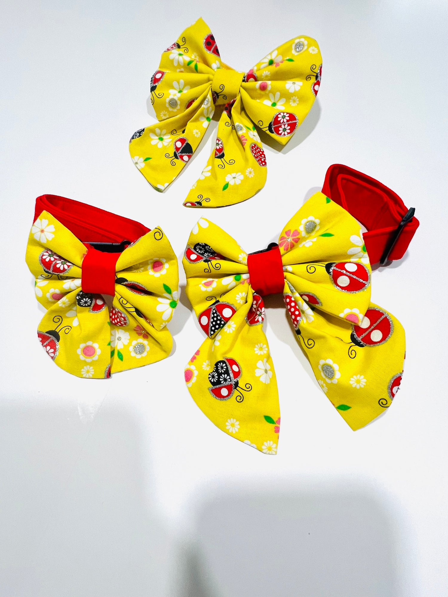 Collar Bows