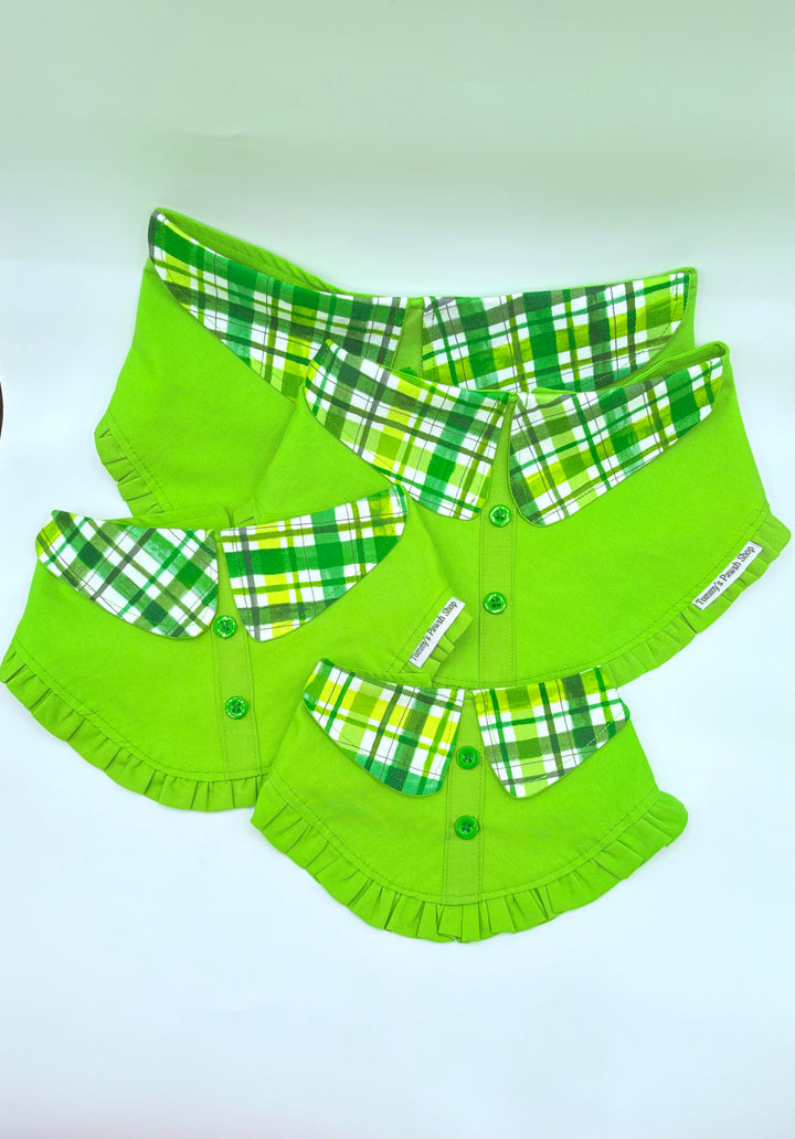 Green Plaid Dog Collar Shirt Set – Cute Adjustable Pet Collar Bibs with Button Detail | Stylish Dog Outfit Accessories