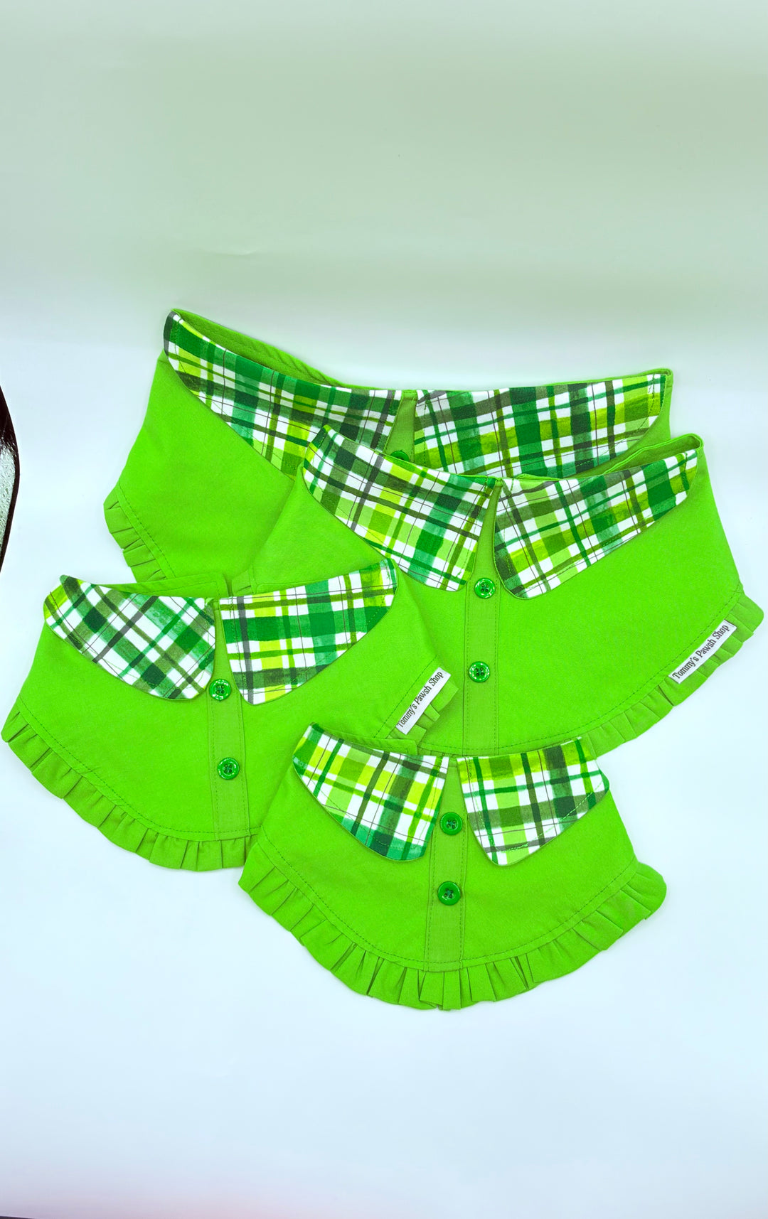 Green Plaid Dog Collar Shirt Set – Cute Adjustable Pet Collar Bibs with Button Detail | Stylish Dog Outfit Accessories